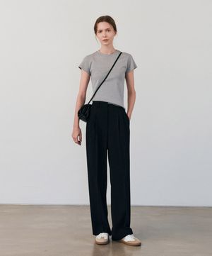 시즌리스 핀턱 슬랙스_블랙