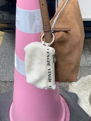 Annie Pouch Mini_Fur Ivory