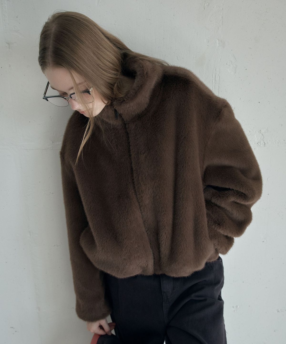 아위(AHWE) FAKE FUR ZIP-UP JACKET_L COCOA