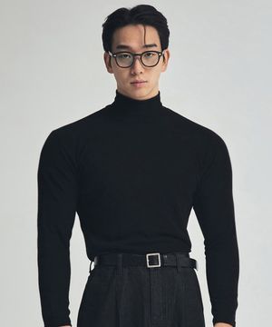 기모 머슬 폴라티 블랙