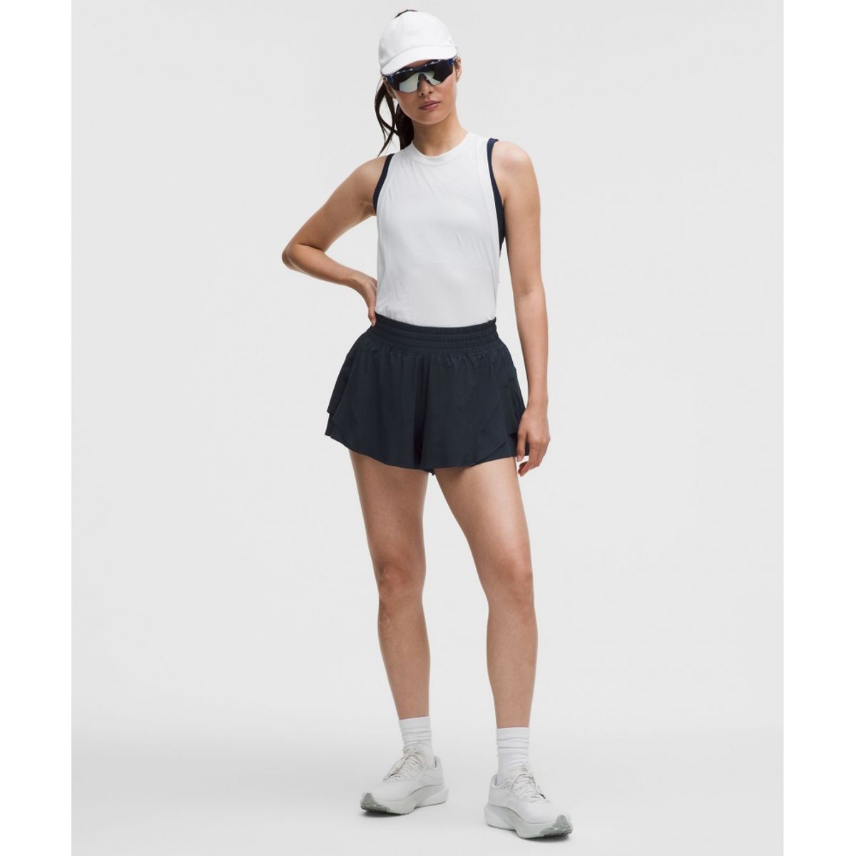룰루레몬(LULULEMON) 셰이크 잇 아웃 하이라이즈 러닝 쇼츠 2.5inch  TRNV