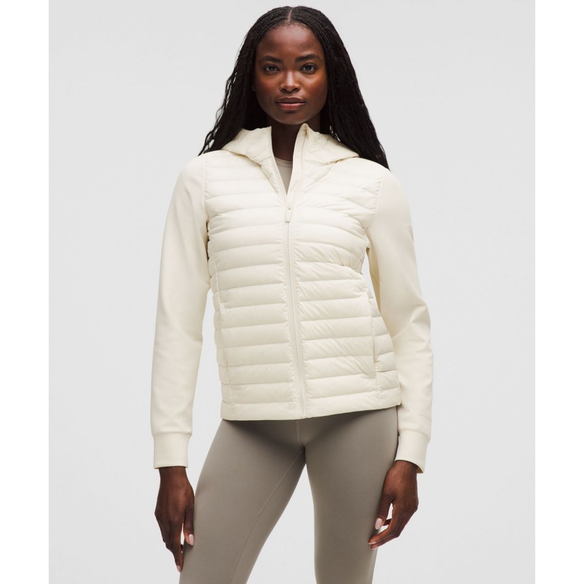 룰루레몬(LULULEMON) 다운 앤 어라운드 700 다운 필 재킷  LTIV