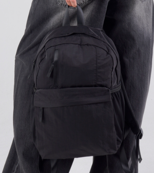 캐주얼 에센셜 시티 백팩 (블랙)