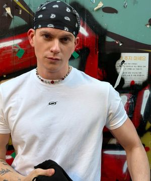 SYMBOLIC CORE MUSCLE TEE [WHITE]