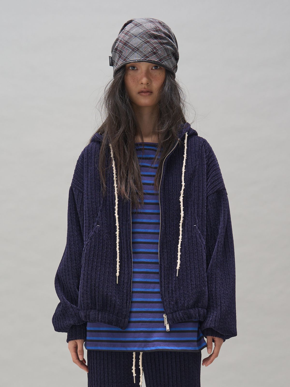솜속(SOMSOC) BRYNN CORDUROY HOOD ZIP-UP_NAVY