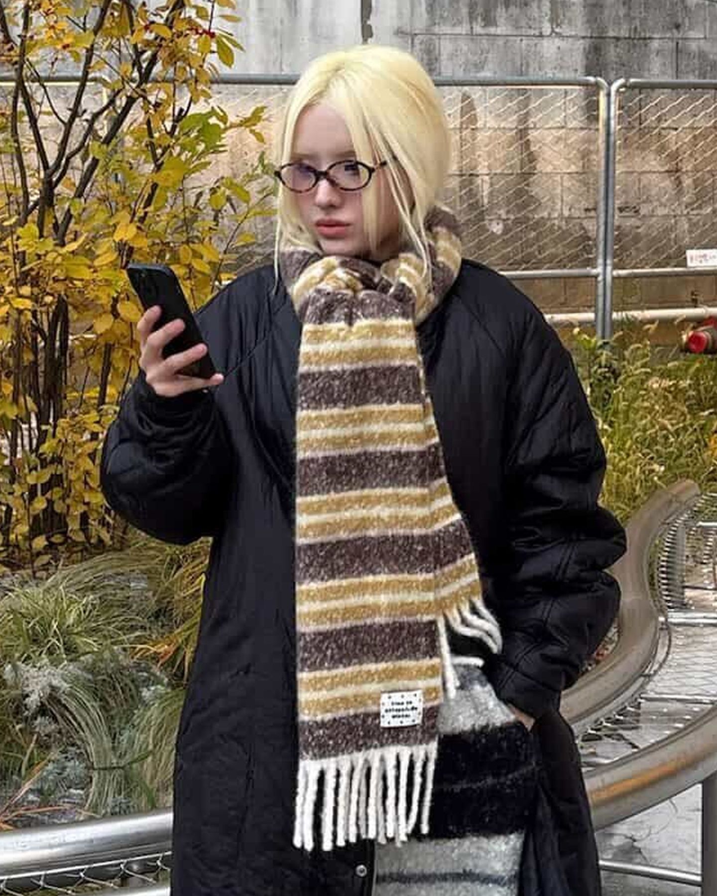 MUSINSA公式 | ESCAPEFROM ウィンターソフトストライプマフラー [4カラー]