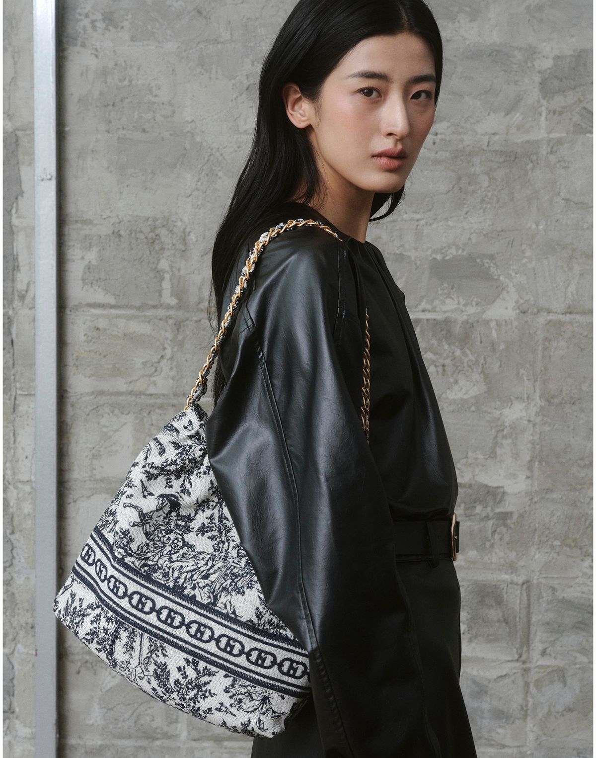 헤지스 여성 액세서리(HAZZYS WOMEN ACC) [뜨왈드주이][H.Toile] 시그니처 H 뜨왈 자카드 체인 호보 숄더백L
