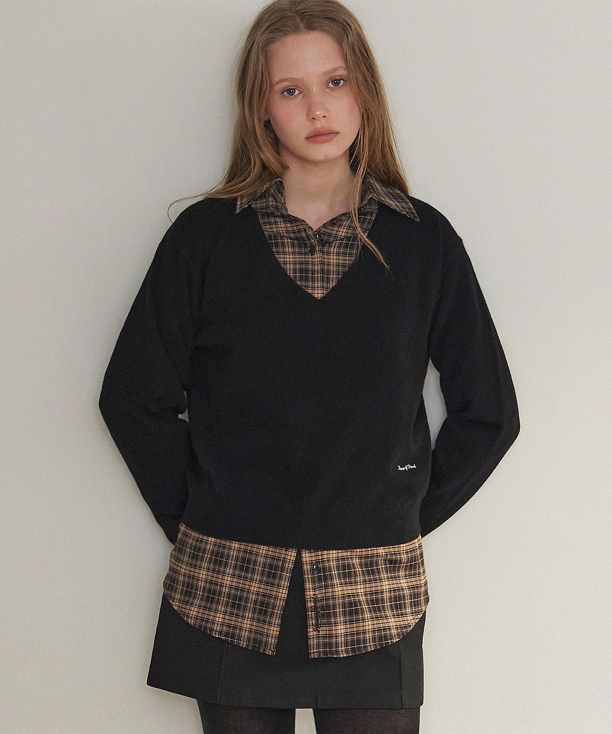 하우스 오브 폰드(HOUSE OF POND) Wool 100 V Neck Loose Fit Pullover_Black