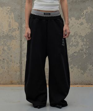 Boxer Layered Curved 2way Jogger - Black