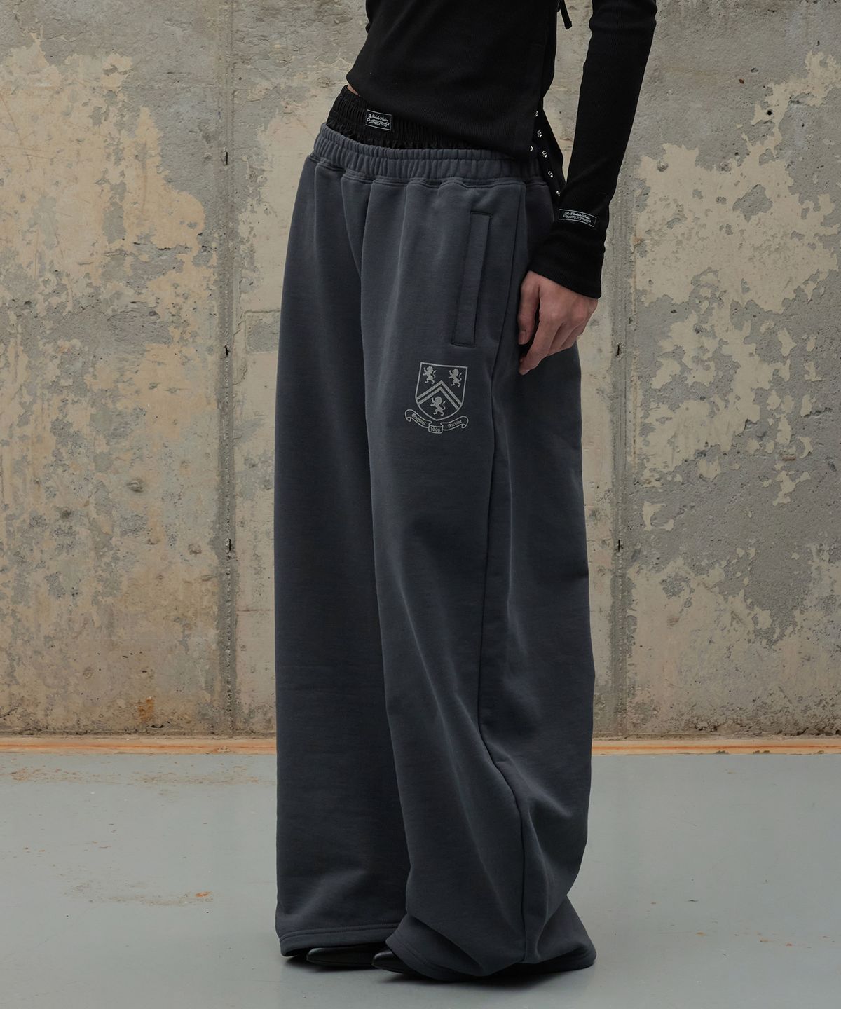 락케이크(ROCKCAKE) Boxer Layered Curved 2way Jogger - Charcoal