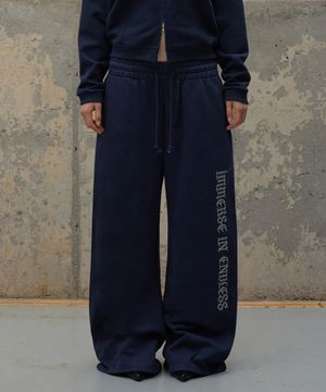 Lettering Wide Curved Jogger - Navy