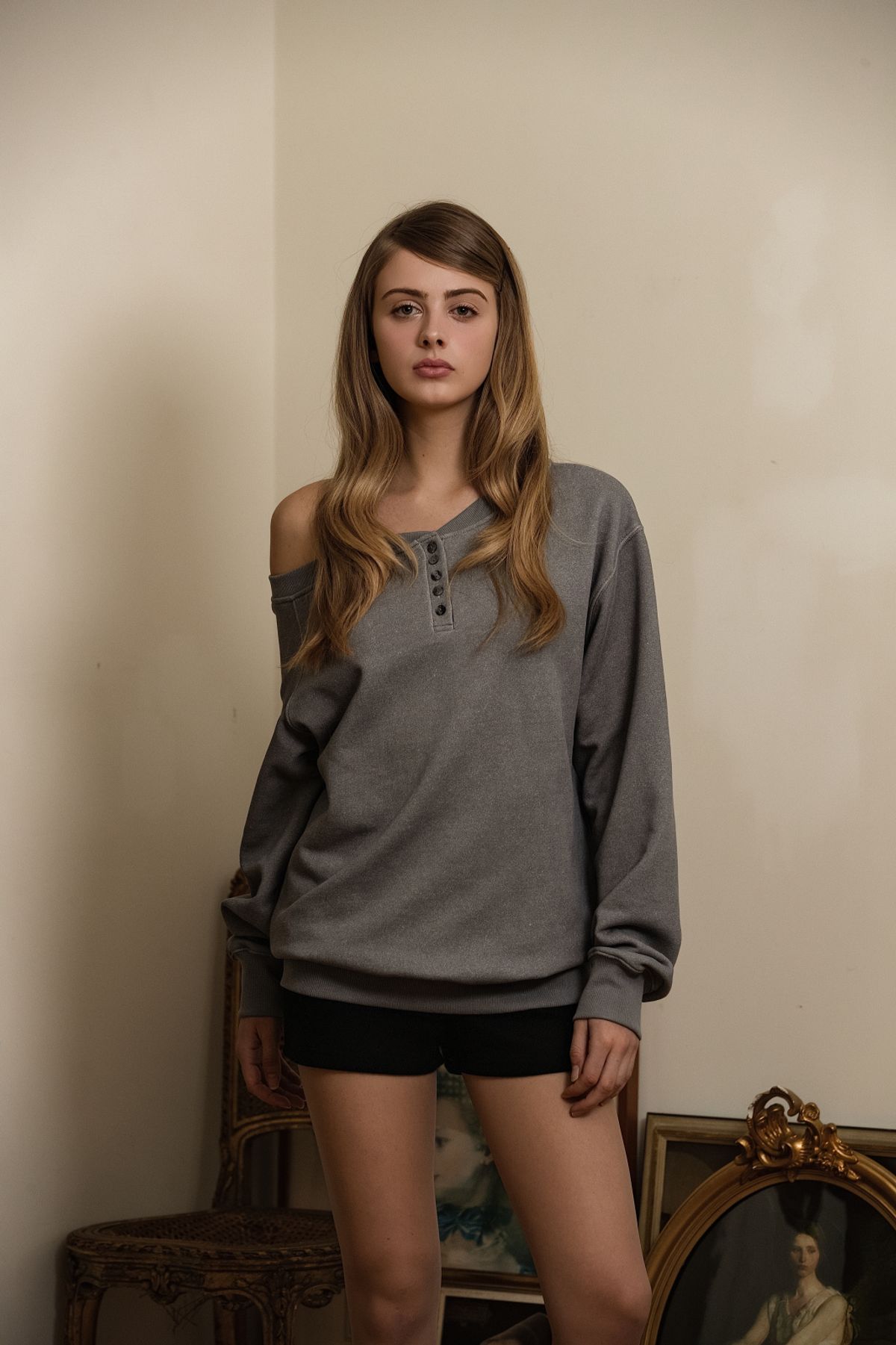 피프트 에일리어스(FIFTHALIAS) Latte one-off sweatshirt Charcoal