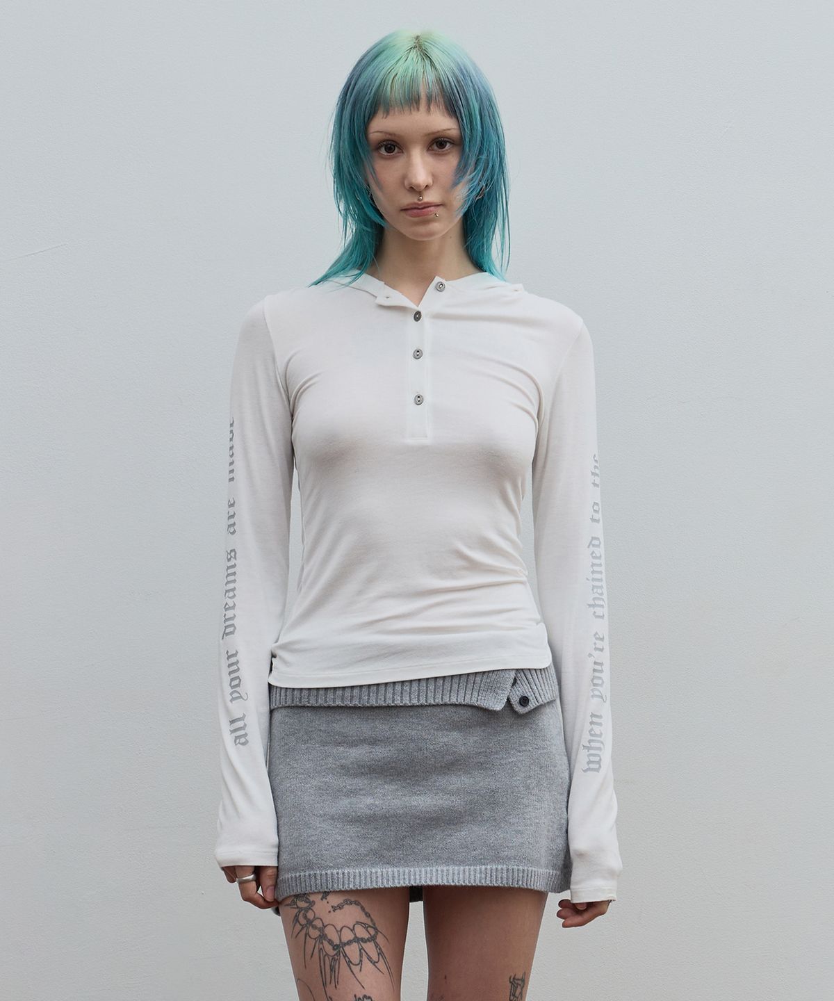 락케이크(ROCKCAKE) Sleeve Lettering Hoodie - White