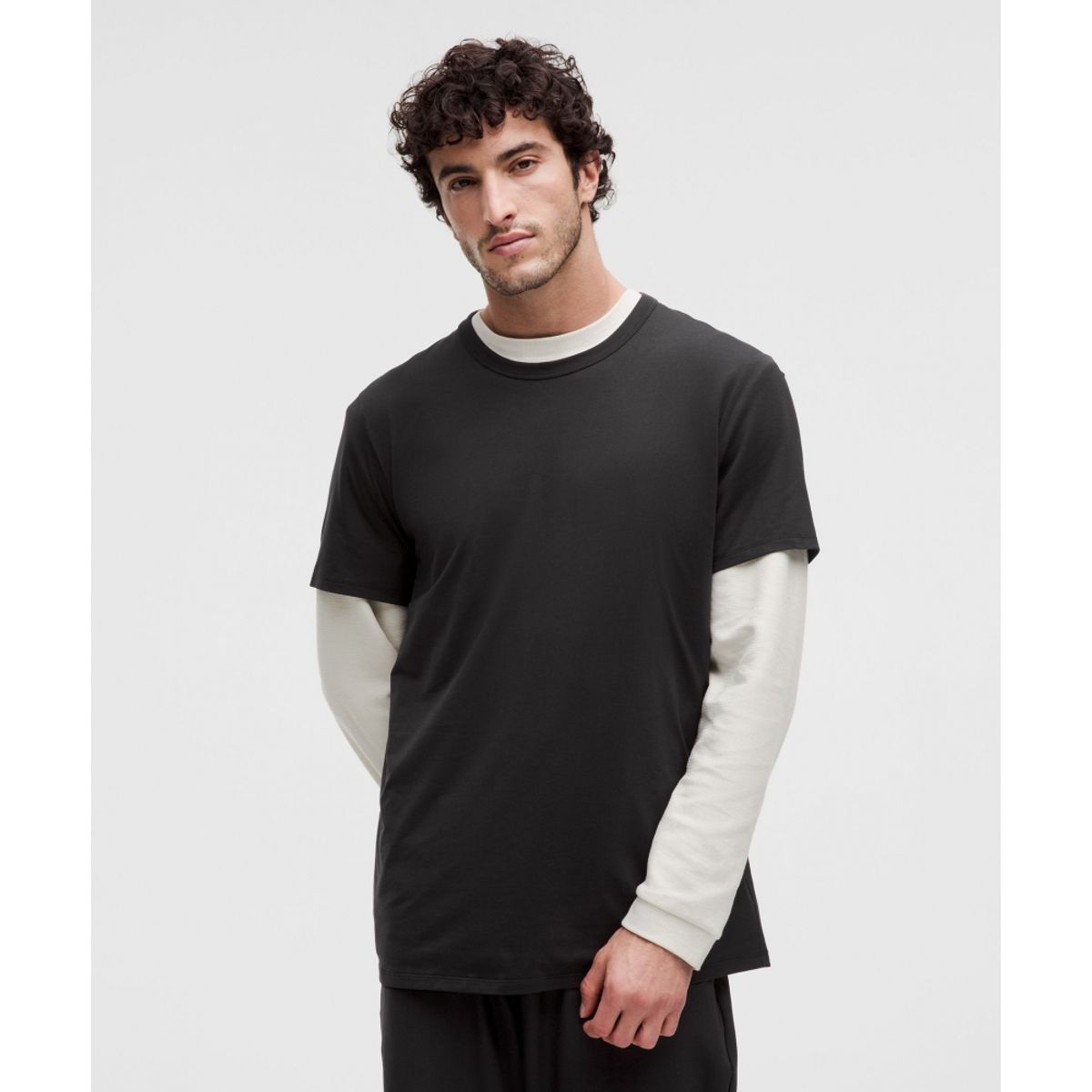 룰루레몬(LULULEMON) 펀더멘털 티셔츠  BLK