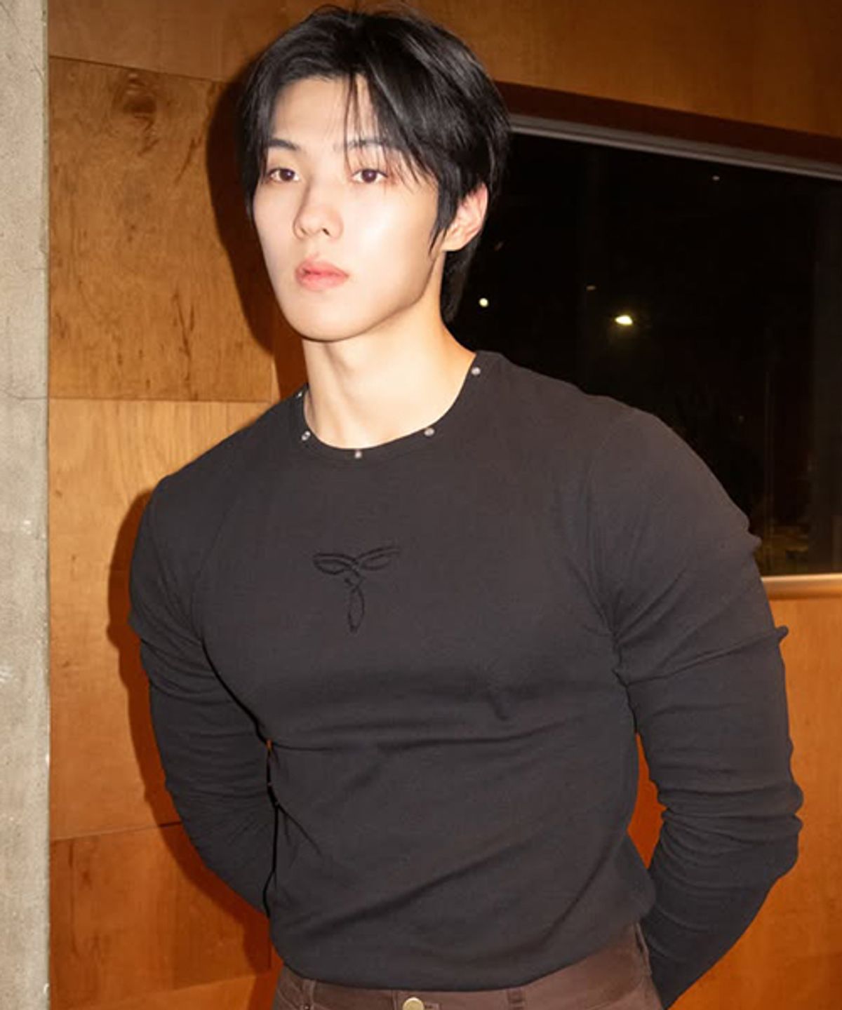 레킴(LEKIM) LWE 스터드 롱 슬리브 (블랙)
