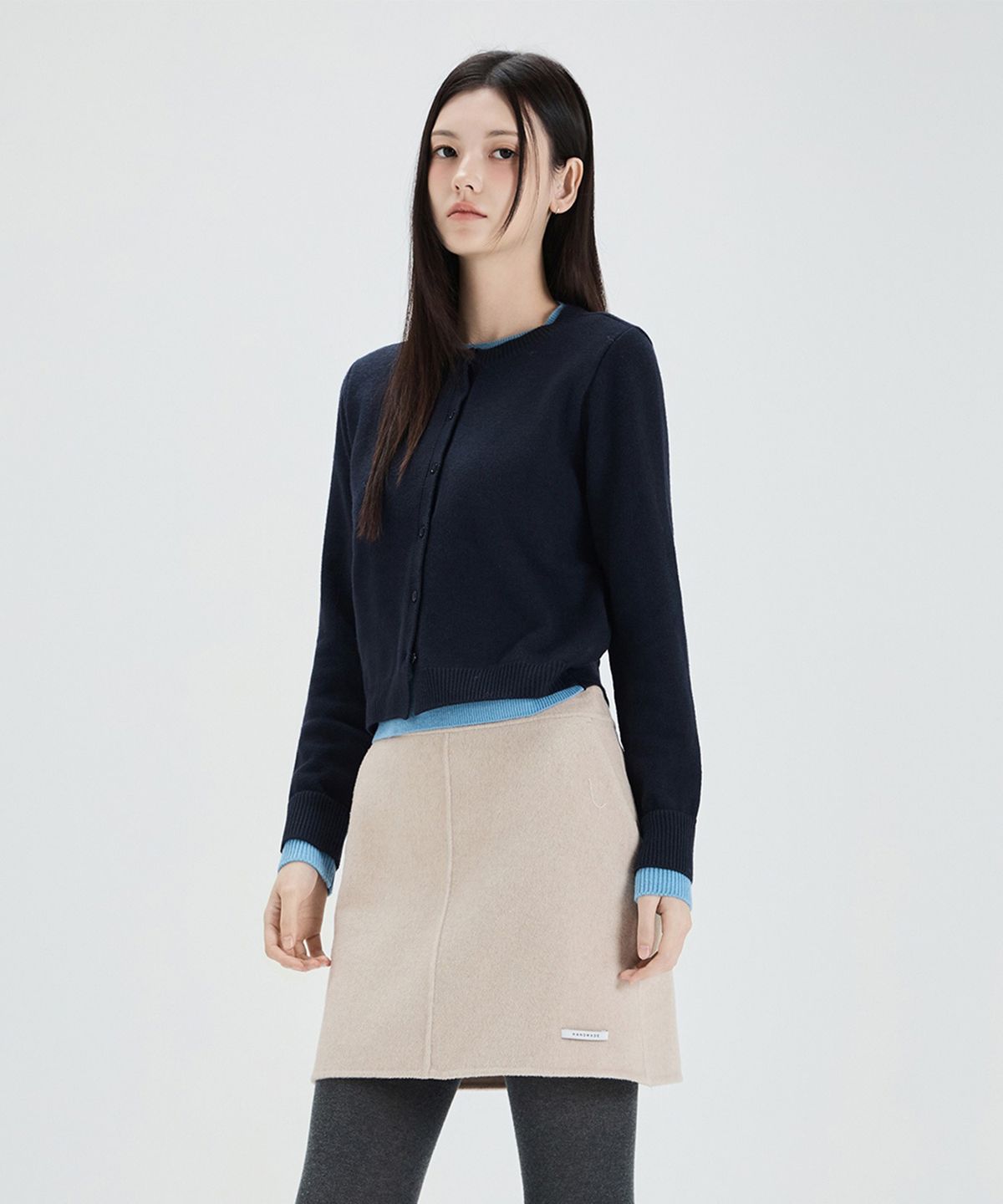 미쏘(MIXXO) 컬러배색 레이어드 버튼 풀오버_MIWKAG121T