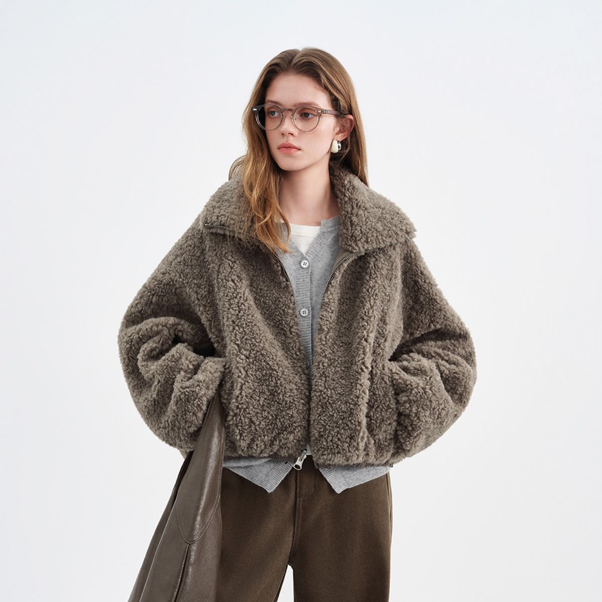 웬스데이딜라잇(WEDNESDAY DELIGHT) WD_Fur reversible jacket_2color