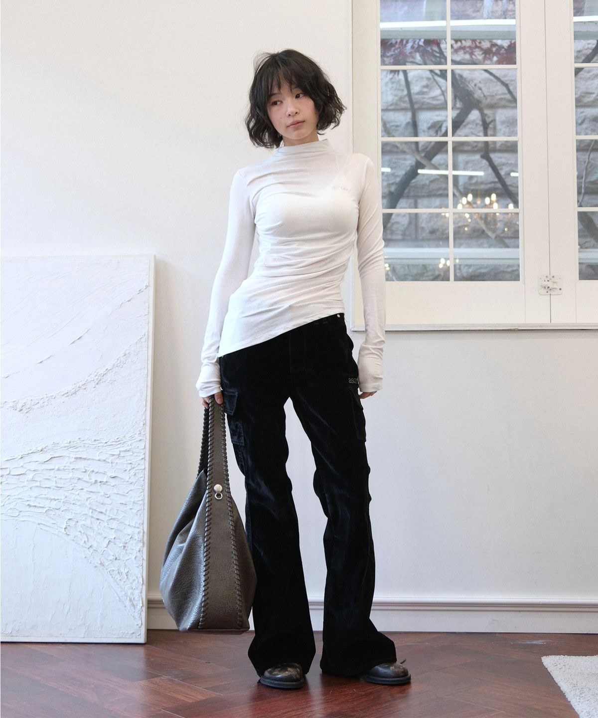 애즈온(ASON) ONYX VELVET BOOTCUT PANTS