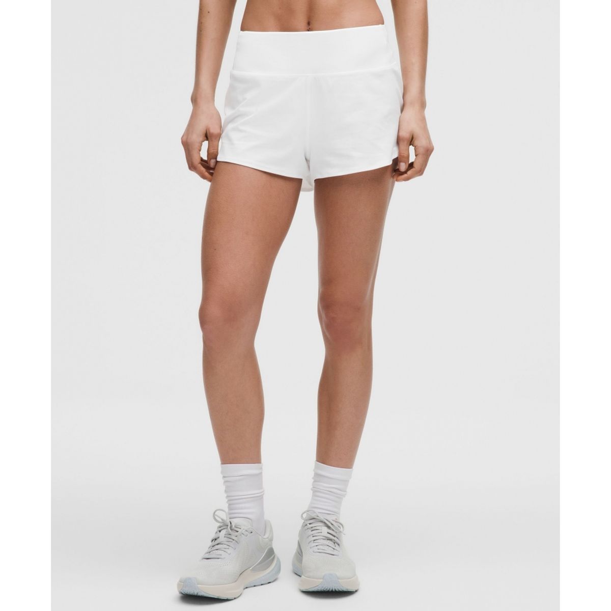 룰루레몬(LULULEMON) 스피드 업 하이라이즈 쇼츠 2.5inch *업데이트  WHT