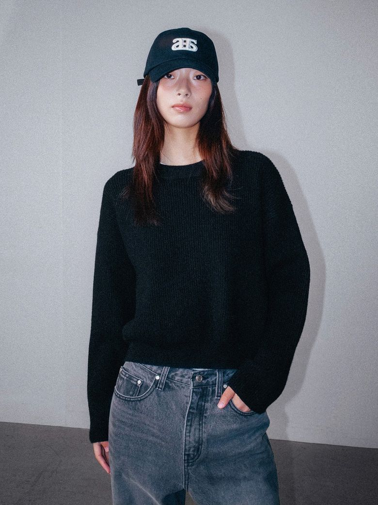 Bottom Logo Solid Knit Black