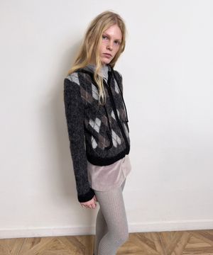 HEART ARGYLE JACQUARD HOOD ZIP UP (black)