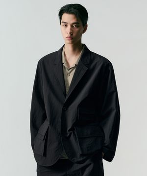 [시티 레저] 루즈 핏 유틸리티 블레이저 [블랙]