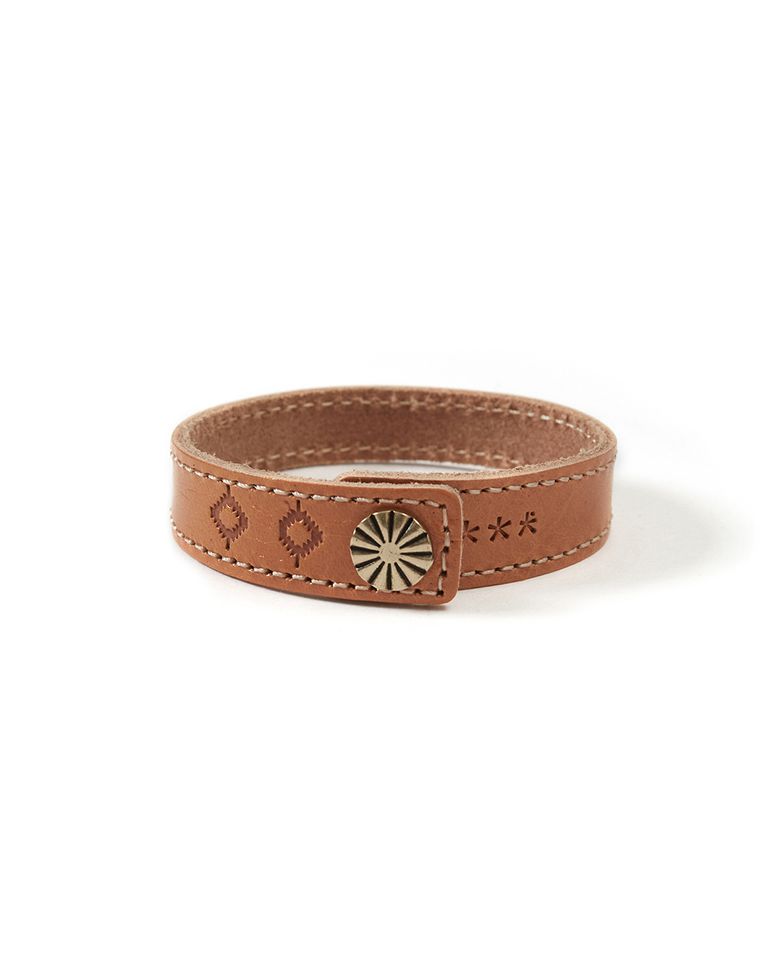 Leather bangle / Vegetable orange