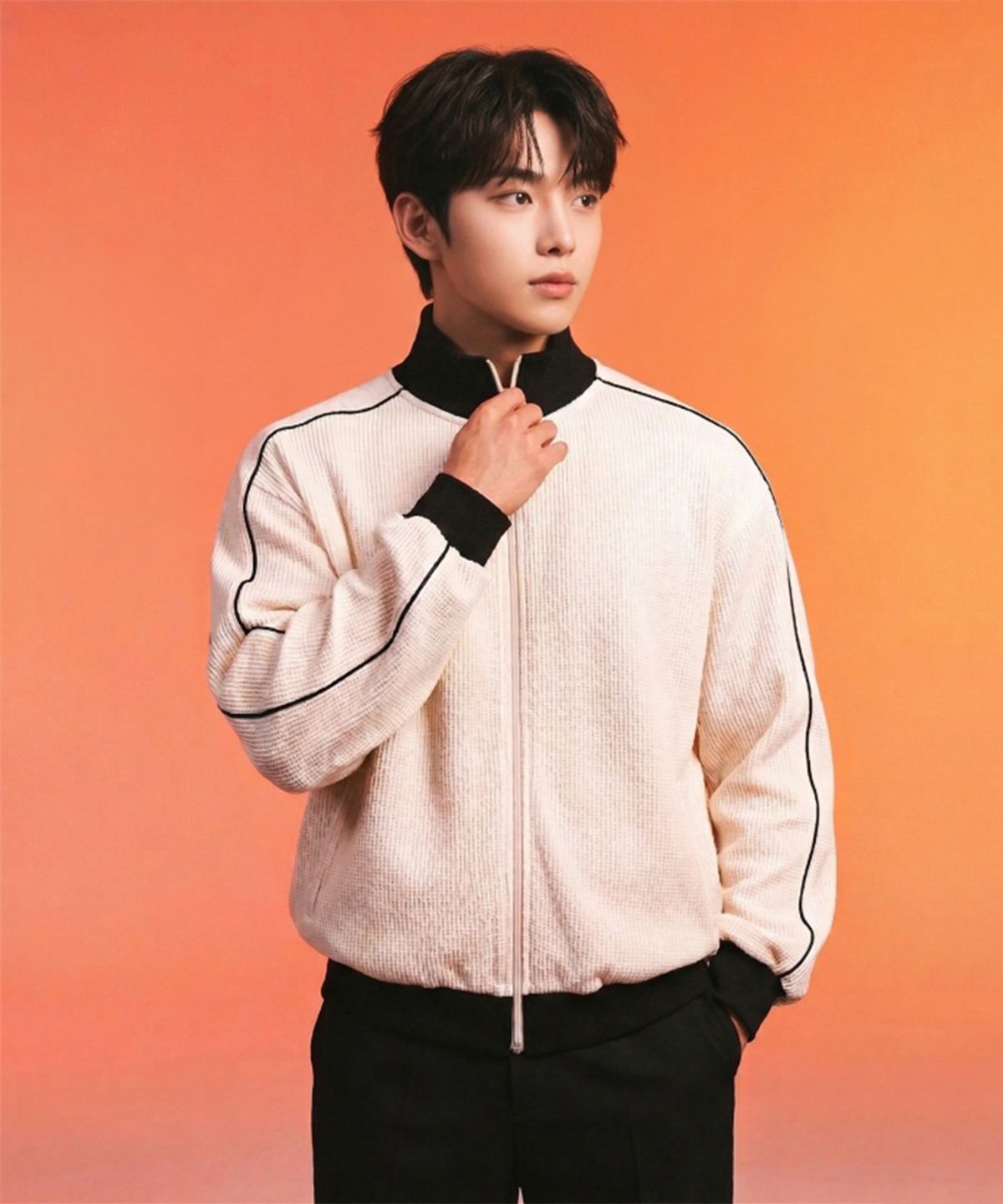 무신사 스탠다드 스포츠(MUSINSA STANDARD SPORTS) 와플 오버핏 트랙탑 (3color)