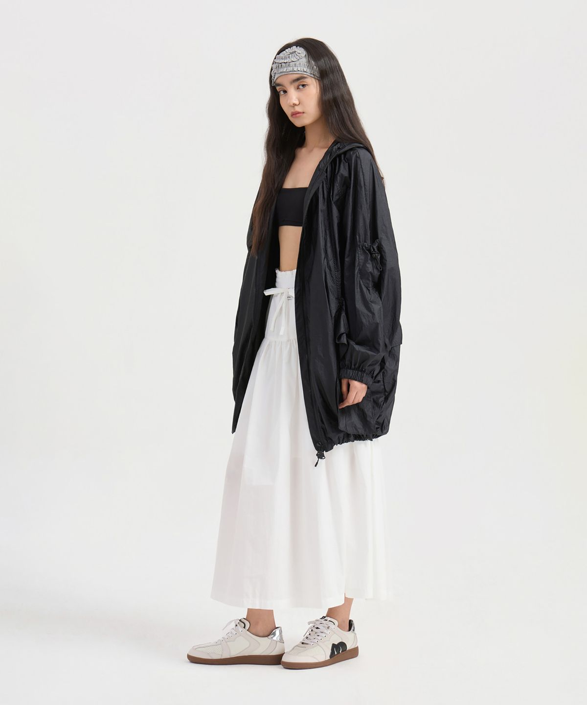 럭키슈에뜨(LUCKY CHOUETTE) Ruffle Ornament Hood Jumper (black) LFUAA25110BKX