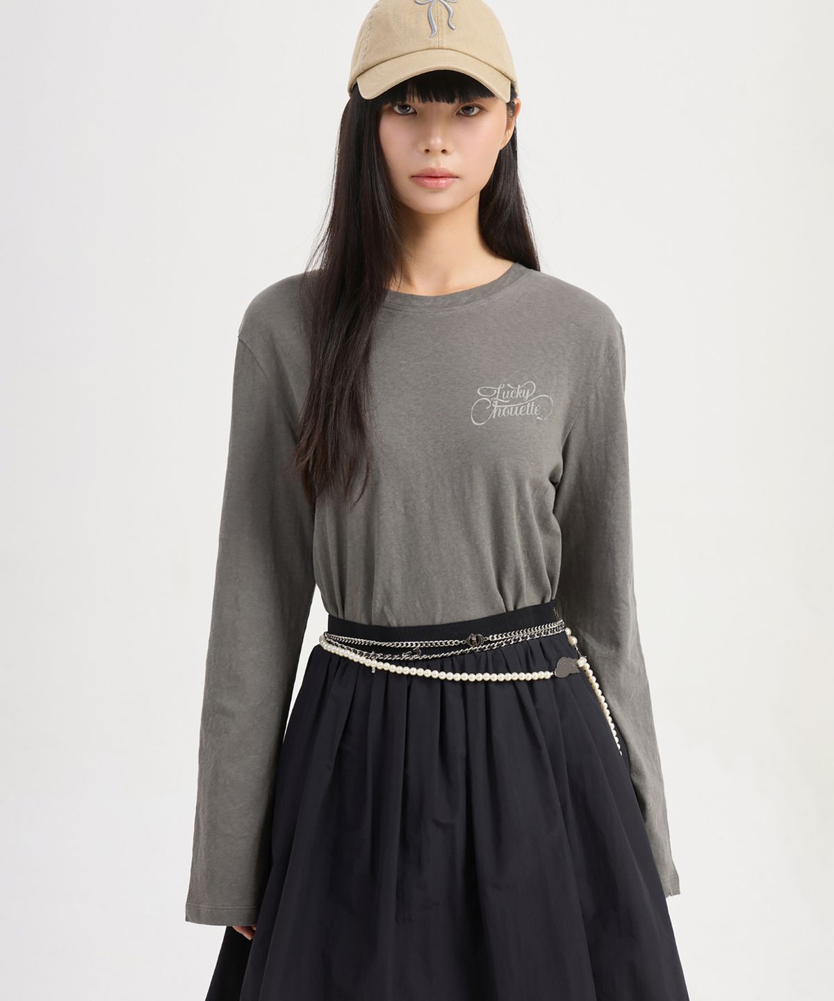 럭키슈에뜨(LUCKY CHOUETTE) Print Point Basic Fit Long Sleeve T-shirt (grey) LFTAA25140GYX