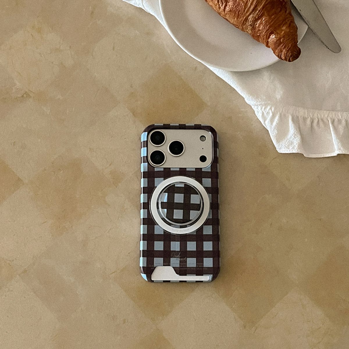메이드모먼(MADEMOMENT) modern check 디자인 [맥세이프 카드수납 폰케이스]