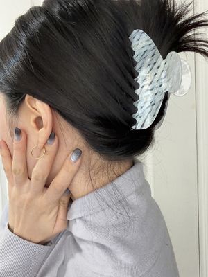 화이트 글리터 헤어 클립