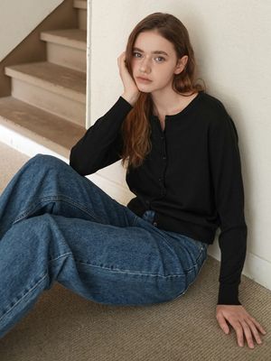 [울 100%] 라운드넥 울 가디건 / 블랙