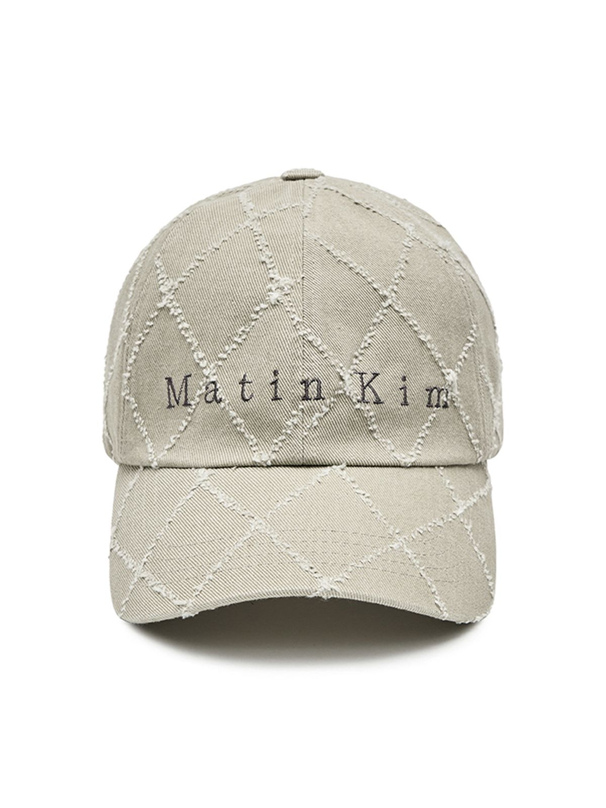 마뗑킴(MATIN KIM) MATIN TYPO QUILTED BALL CAP IN LIGHT KHAKI