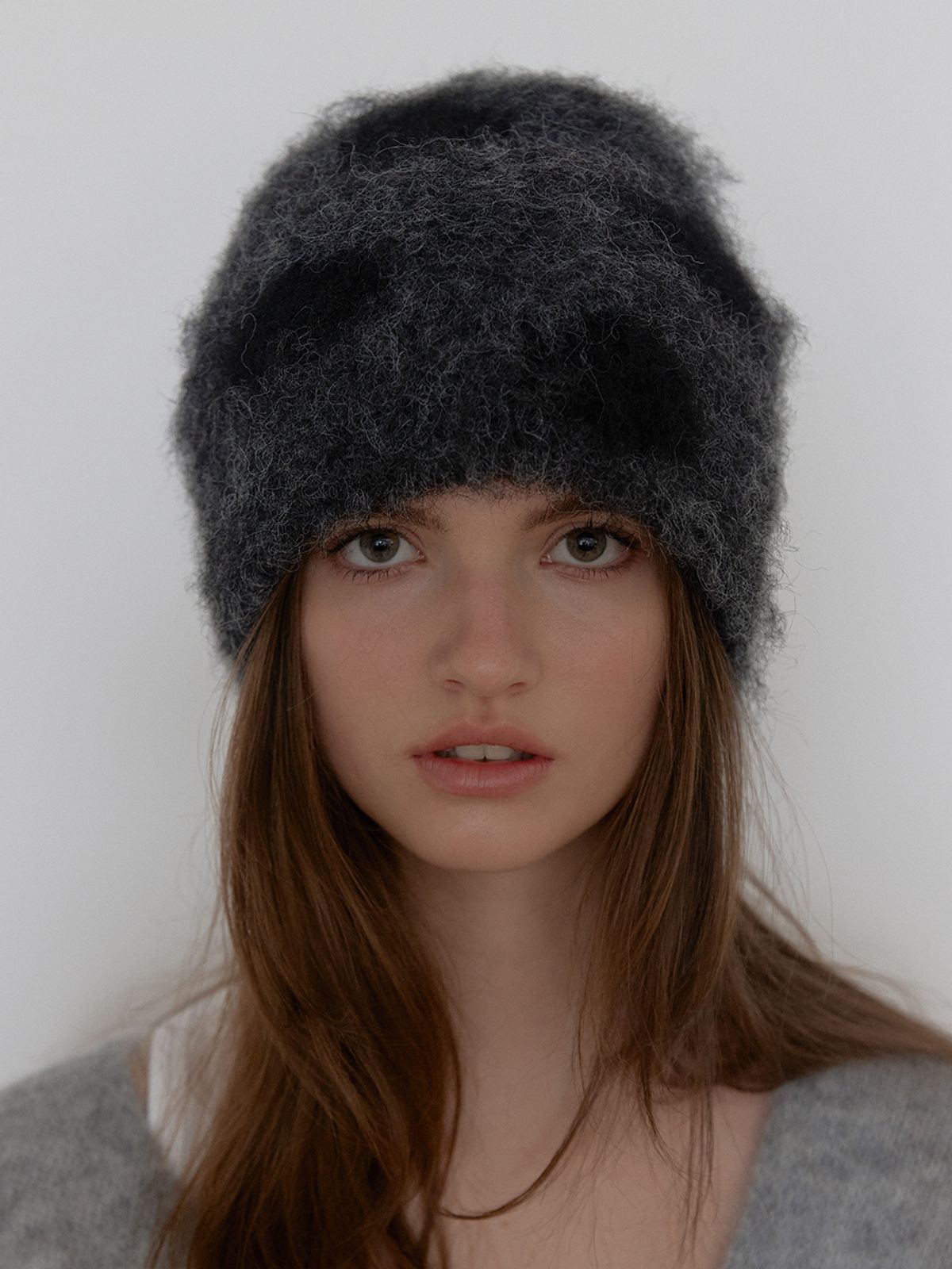 아수라(ASURA) DOT BLUSH BEANIE (GREY)