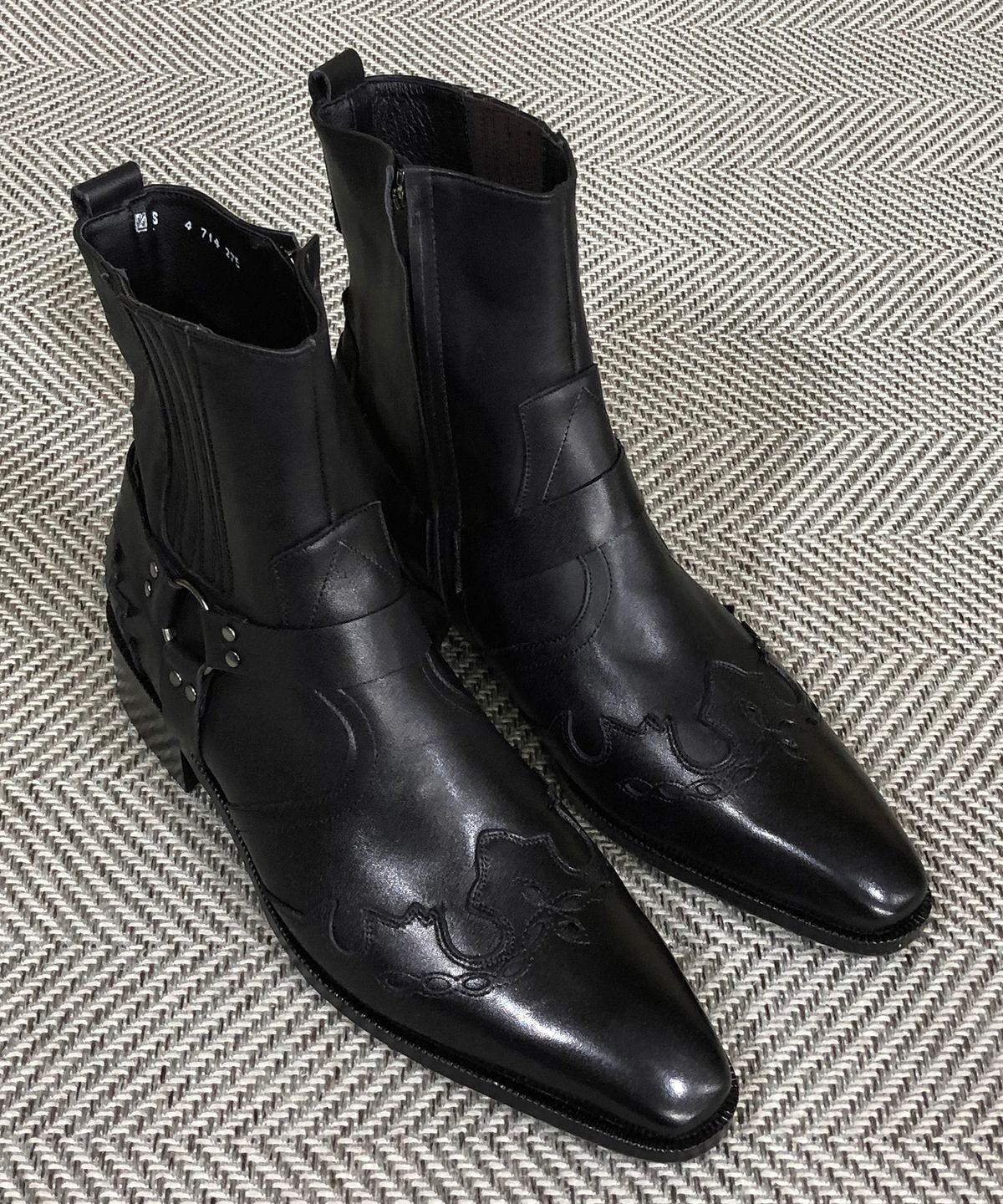 조앤슈(JOENSHOE) 카덴차 로랑 웨스턴 부츠 밍크탄블랙