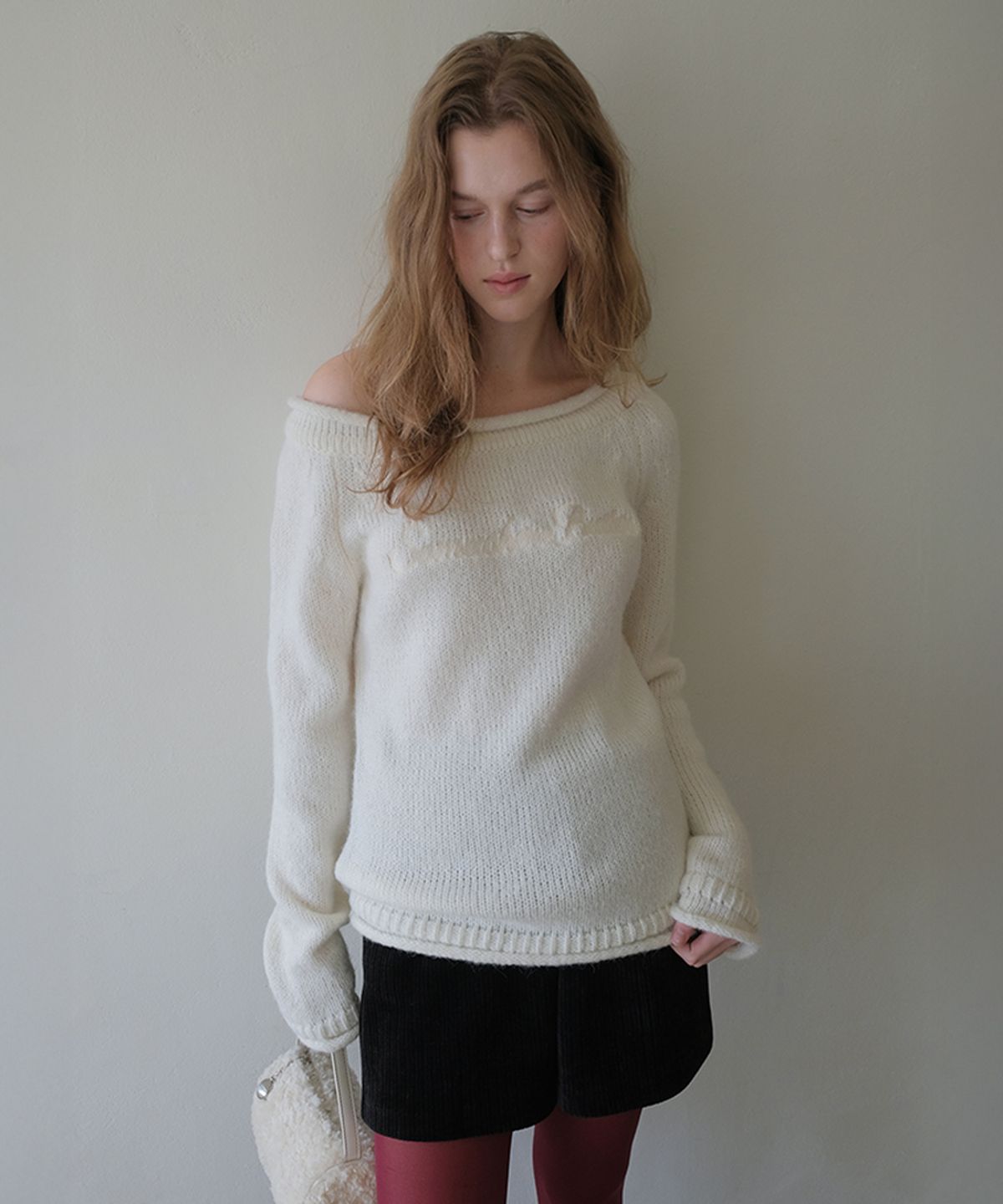썸웨어버터(SOMEWHEREBUTTER) Bold Logo Alpaca Boat Knit - Ivory