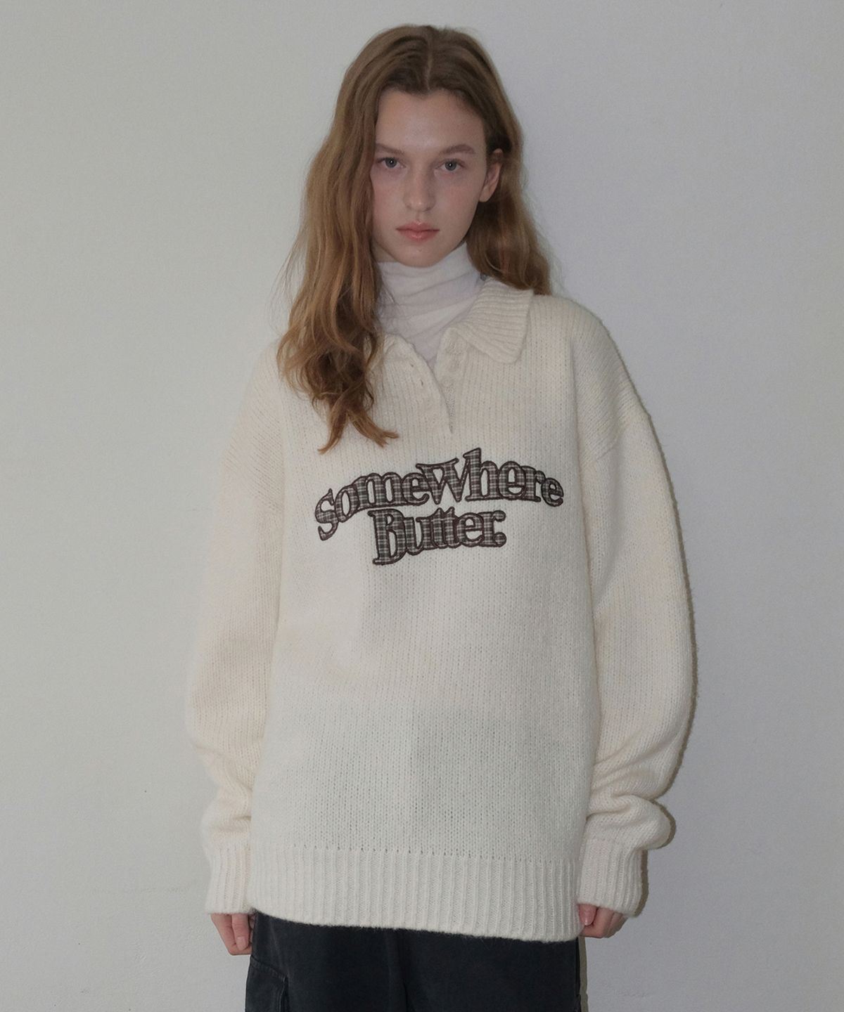 썸웨어버터(SOMEWHEREBUTTER) Check Wave Logo Alpaca Knit - Ivory