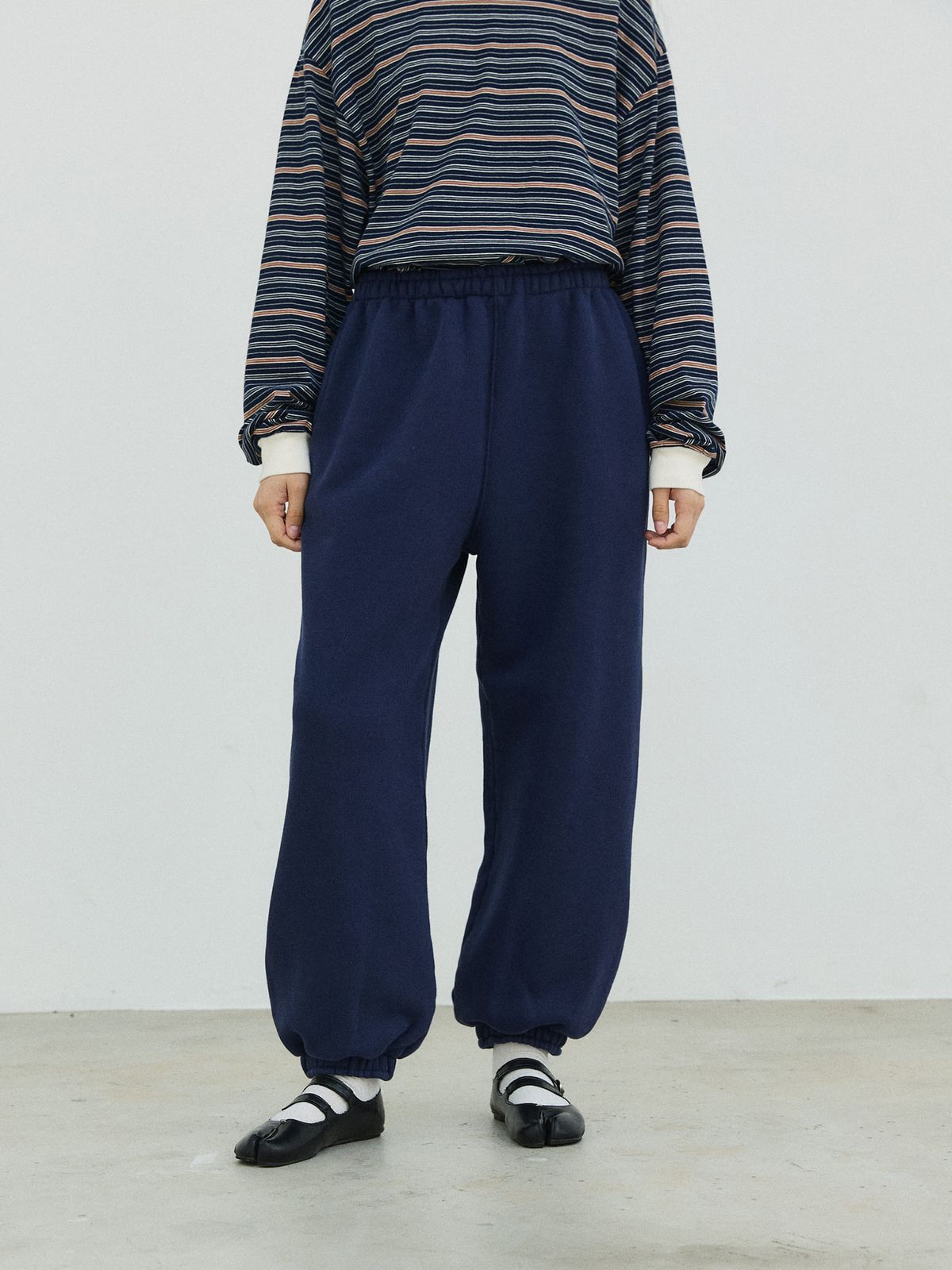 플라비즘(PLAVISM) Washed Relaxed Sweatpants - Navy