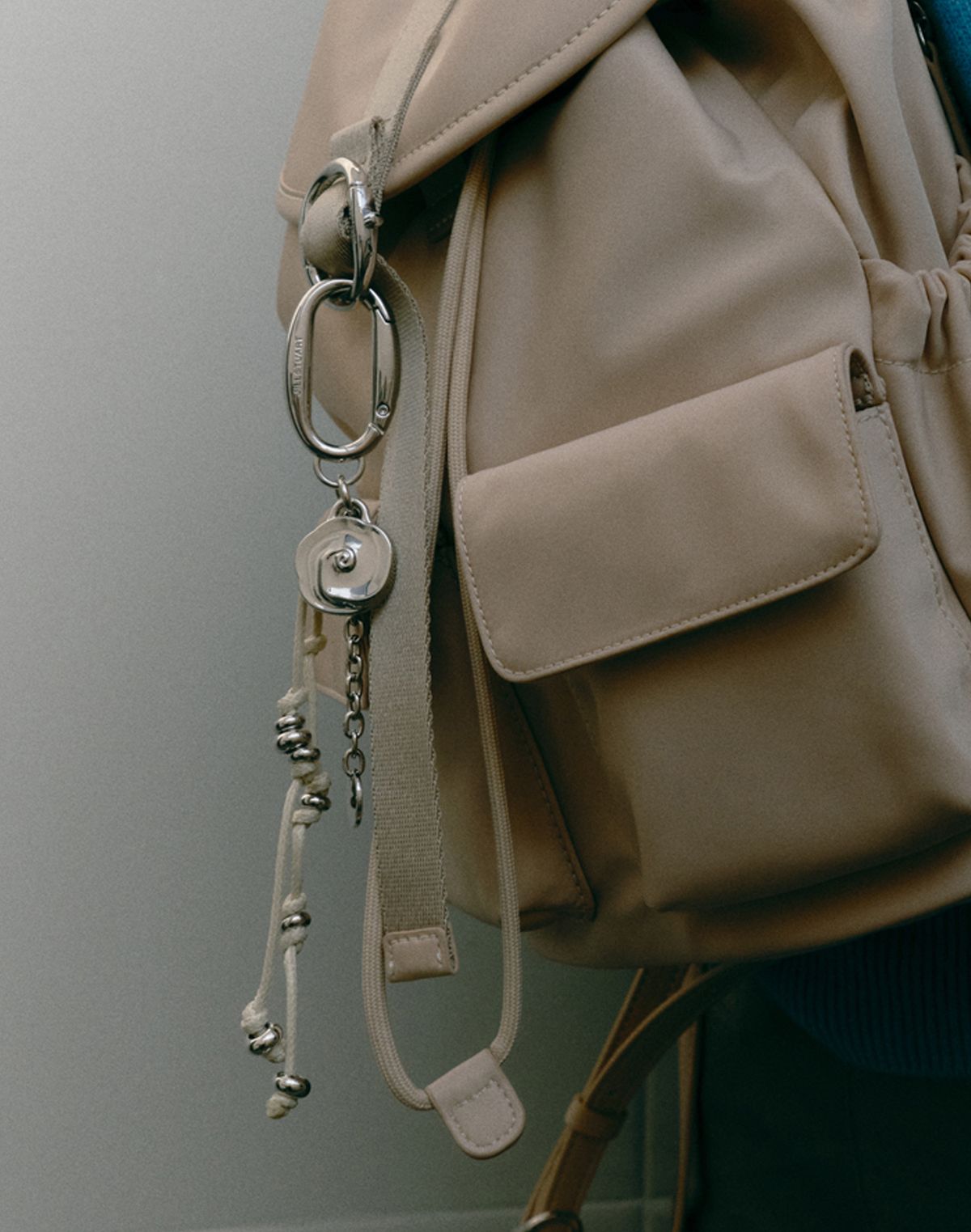 질스튜어트액세서리(JILLSTUART ACC) [파우치포함] 플라워장식 끈참 키링 4color