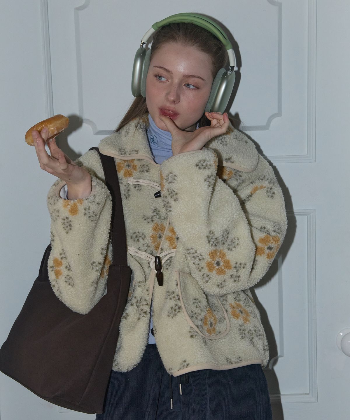 아노에틱(ANOETIC) FLORAL FLEECE DUFFLE JACKET_VINTAGE IVORY