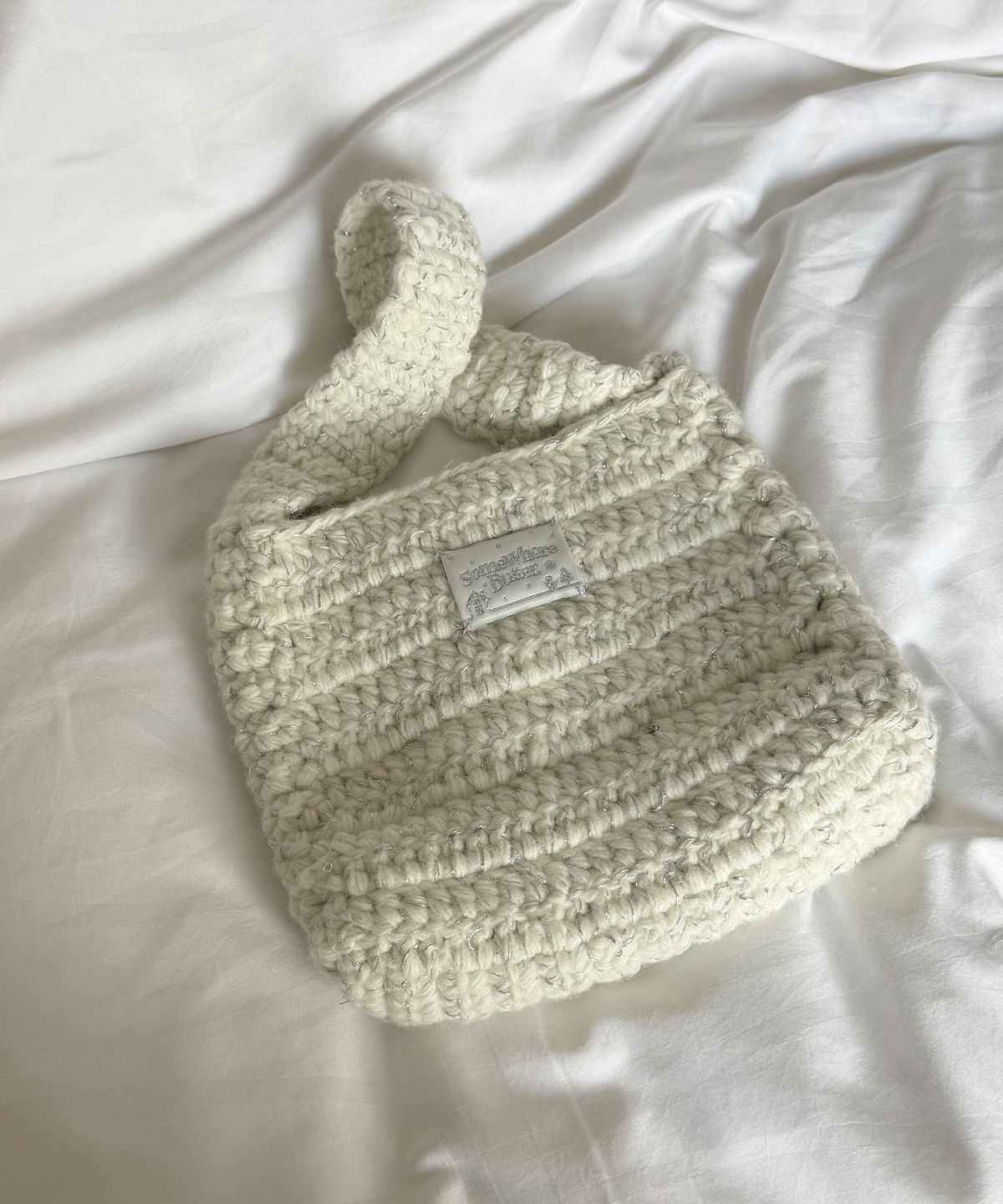 썸웨어버터(SOMEWHEREBUTTER) Elly Handmade Knit Bag - Ivory