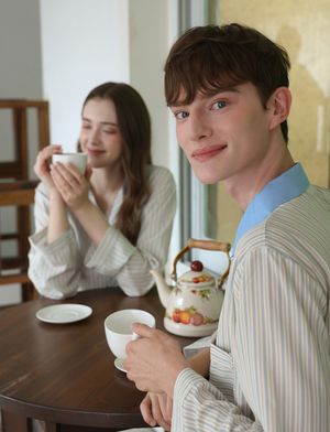 [2PACK] 크레스 피치기모 커플잠옷 긴팔 파자마 상하의 세트