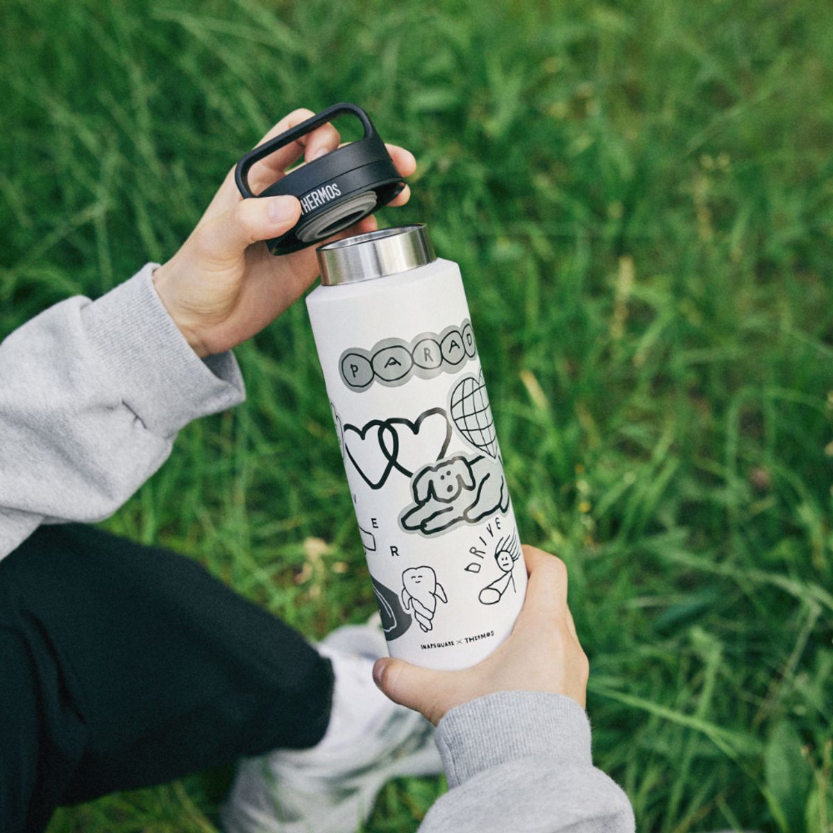 써모스(THERMOS) 이나피스퀘어 보온보냉 캐리 핸들 텀블러 JOW-800KC (800ml)