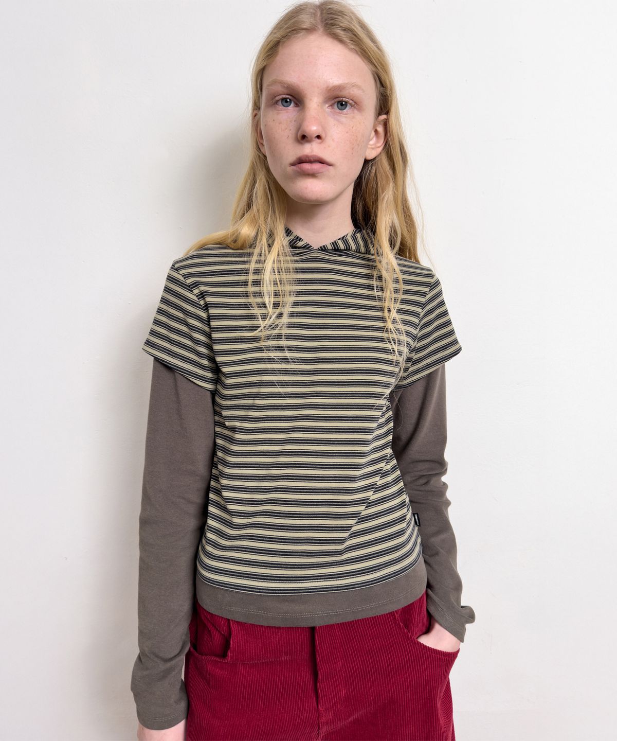 다이애그널(DIAGONAL) STRIPE HOODIE LAYERED TEE (khaki)