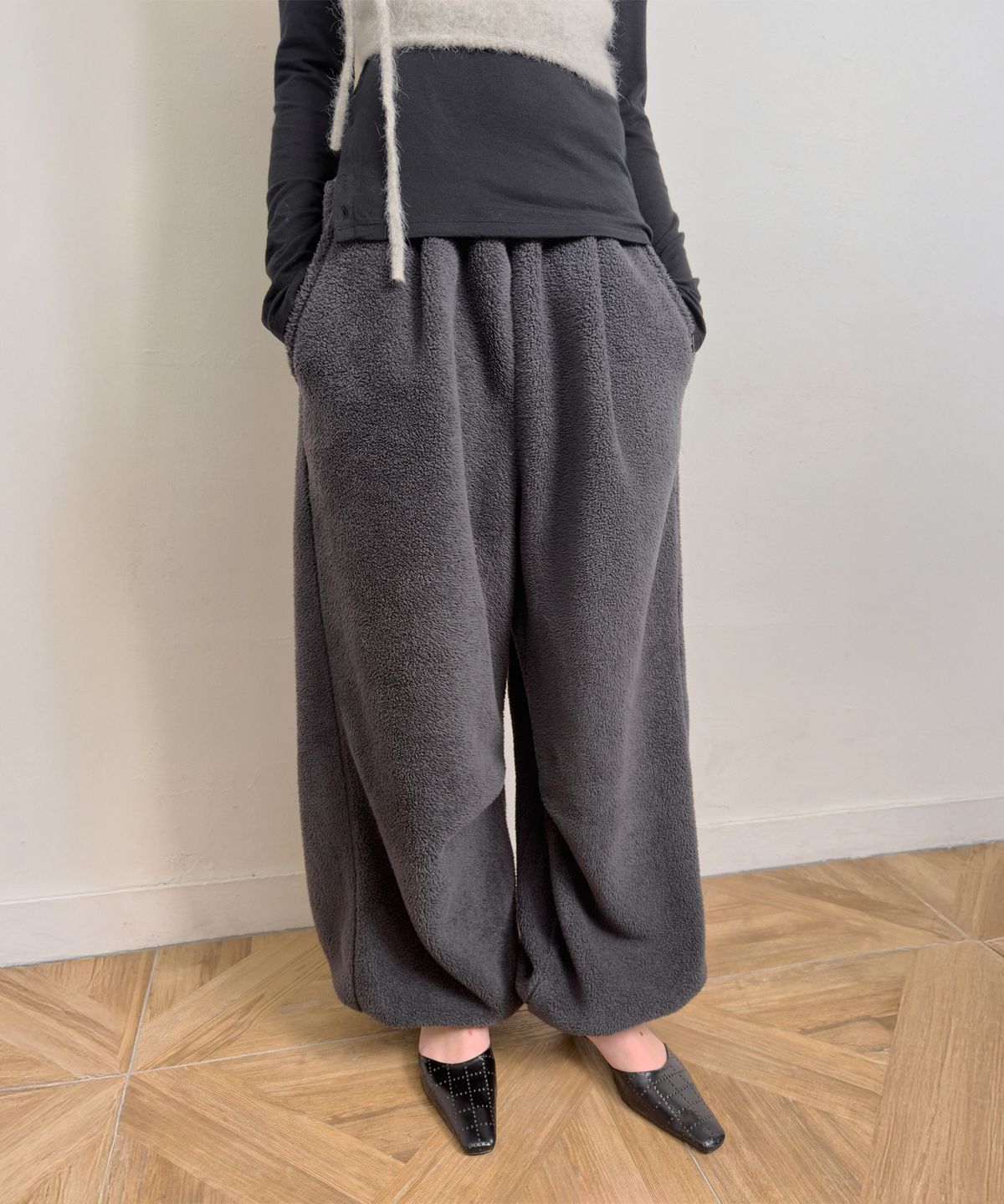 다이애그널(DIAGONAL) WARM JOGGER PANTS (dark grey)