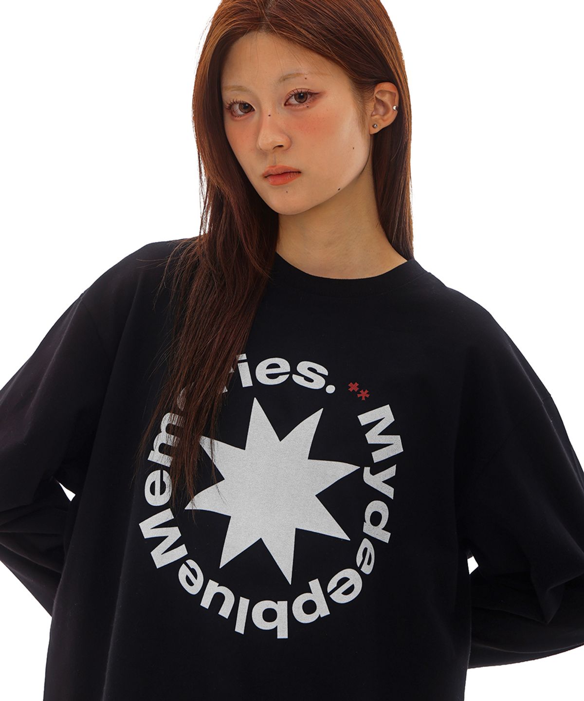 마이딥블루메모리즈(MY DEEP BLUE MEMORIES) MM FRONT ROUND LOGO LONG SLEEVE T(BLACK)