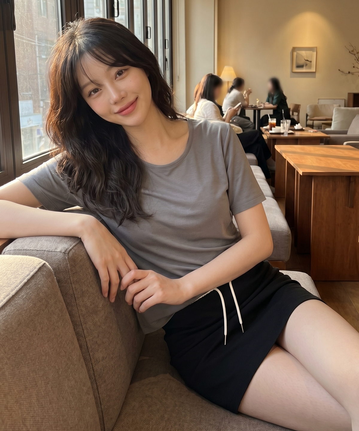 베이직하우스(BASIC HOUSE) 여성 U넥 오버핏 스판 반팔티셔츠 다크그레이