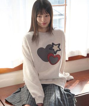 MY HEART 아플리케 자수 맨투맨 티셔츠 AMM1327 (오트밀)