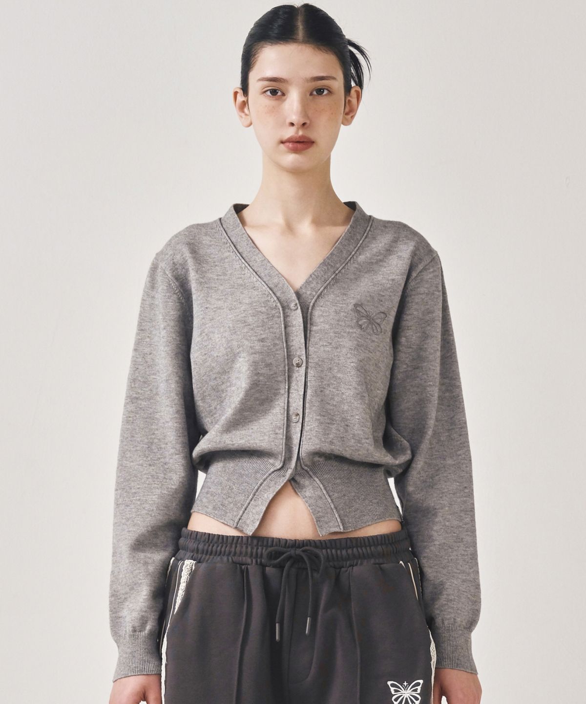 닉앤니콜(NICK&NICOLE) MINI BUTTERFLY SOFT V-CARDIGAN_GRAY